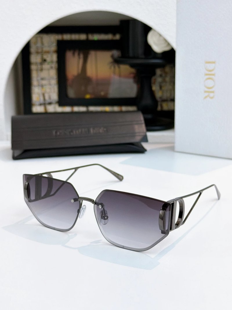30MONTAIGNE B3U | SIZE:65-14-135