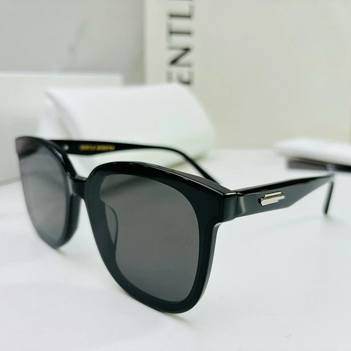 JACKIE | SIZE:65-17-153