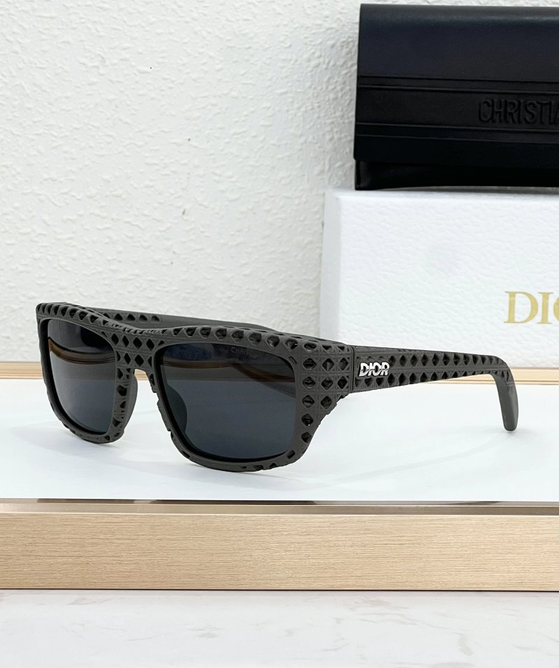 Dior3D S1I | SIZE：57-18-135