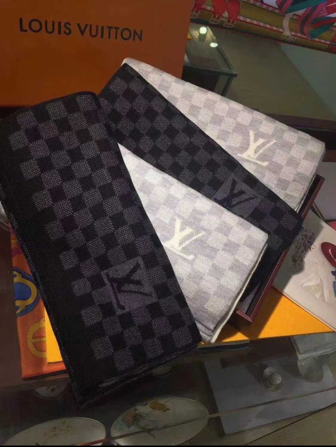 L 羊毛围巾YY-（更多款式）WhatsApp+86 130 2488 8203