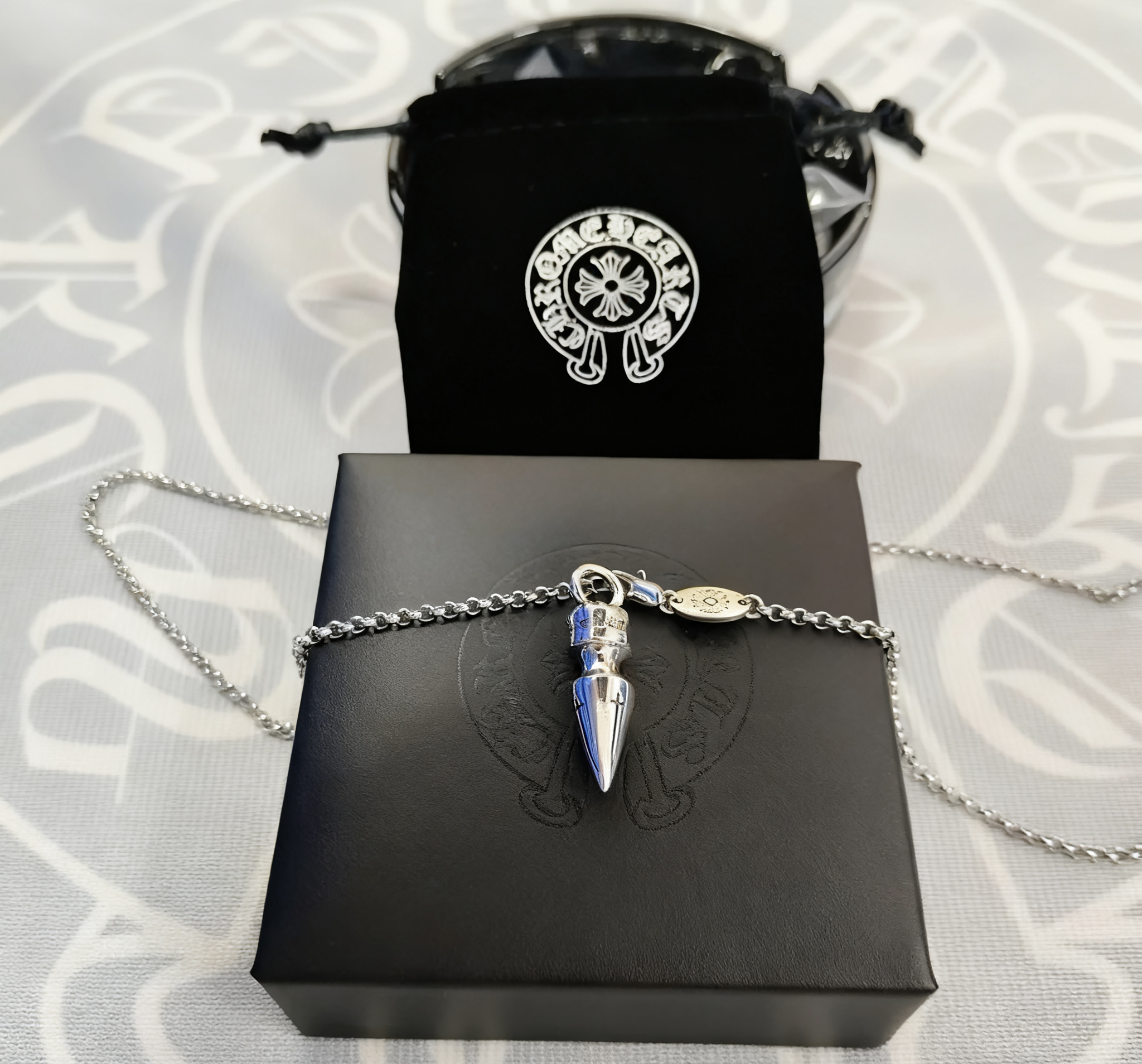 Small-caliber bullet with a pearl necklace SKU image