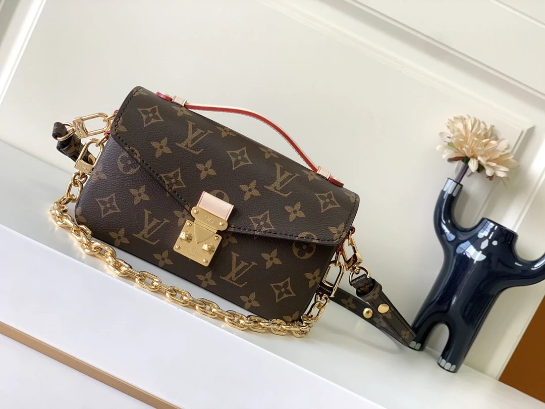 Gucci GG Marmont Mini Chain Bag Beige Leather Shoulder Bag - 2