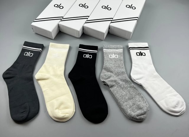Alo Socks: seller detail photo 10