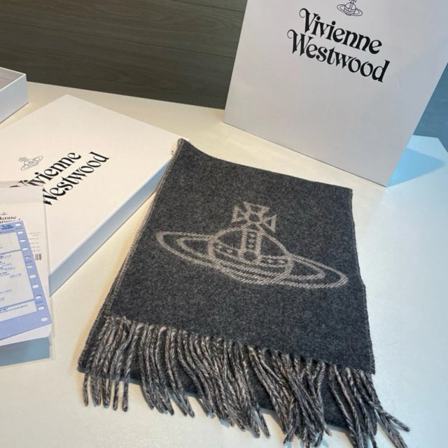 Vivienne Westwood Scarf: seller detail photo 3