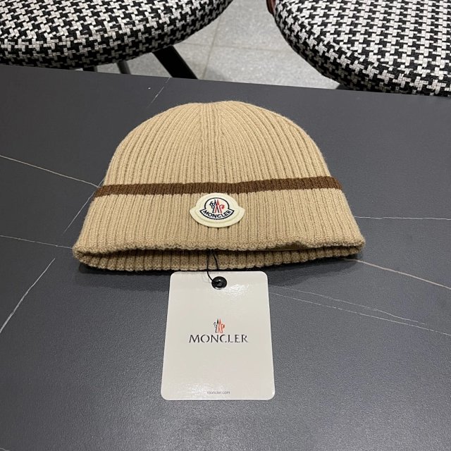 Moncler knitted hat: seller detail photo 10