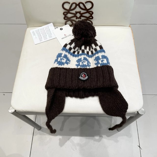 Moncler knitted hat: seller detail photo 8