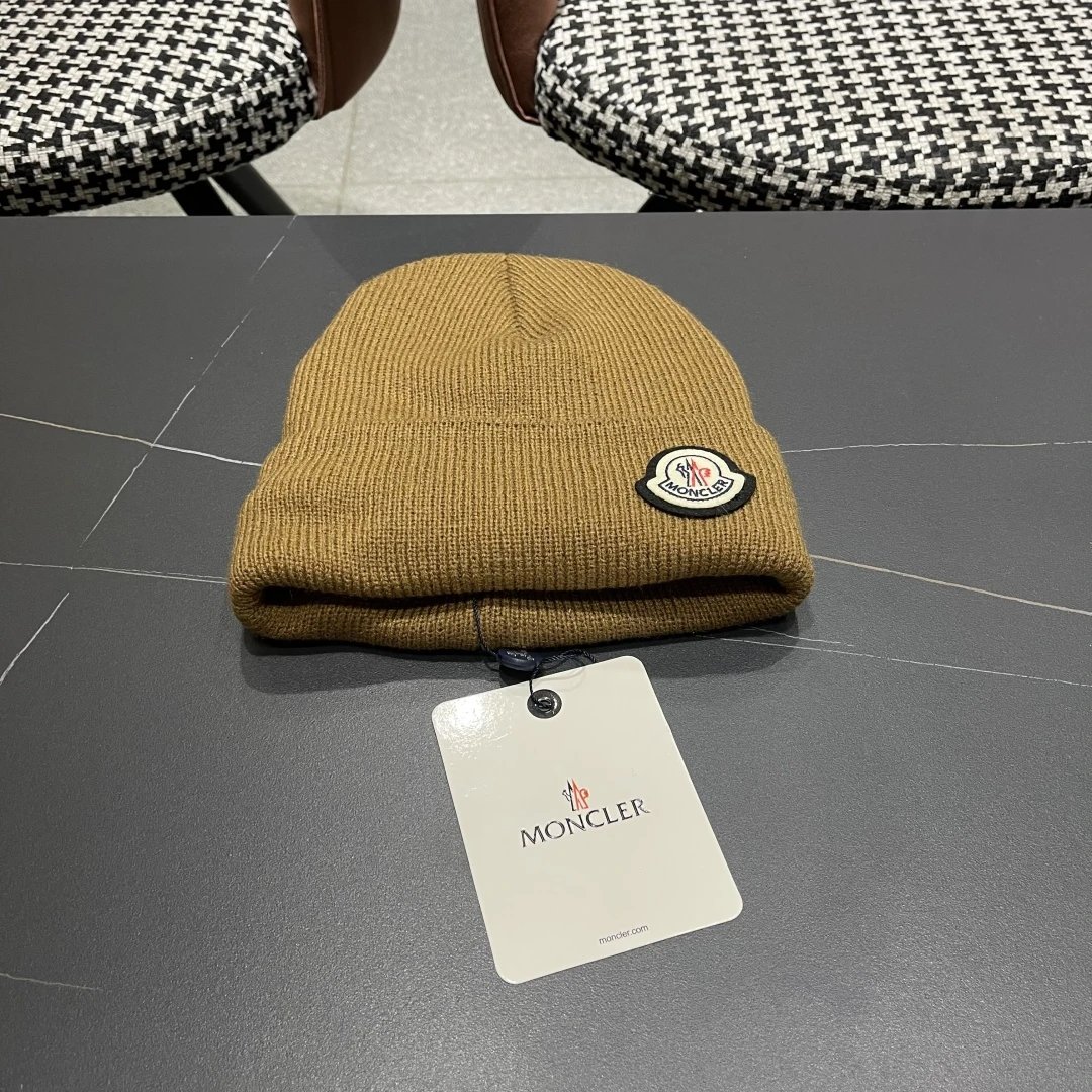 Moncler knitted hat