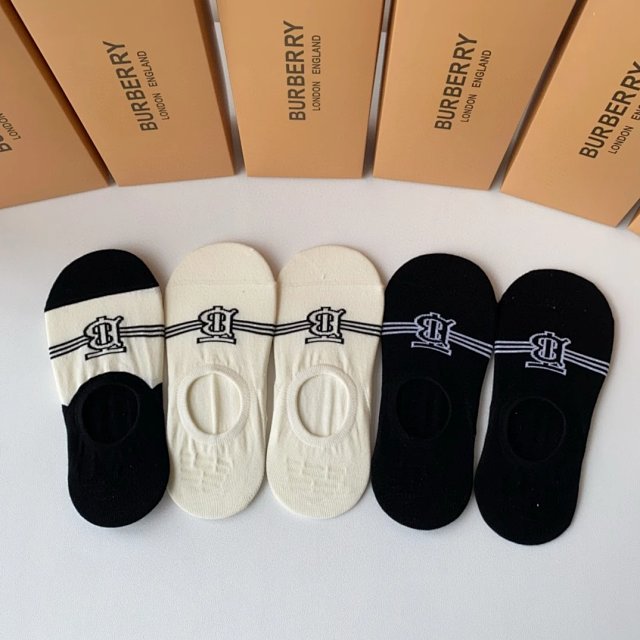 Burberry Socks: seller detail photo 2