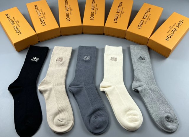 LV Louis Vuitton Socks: seller detail photo 9