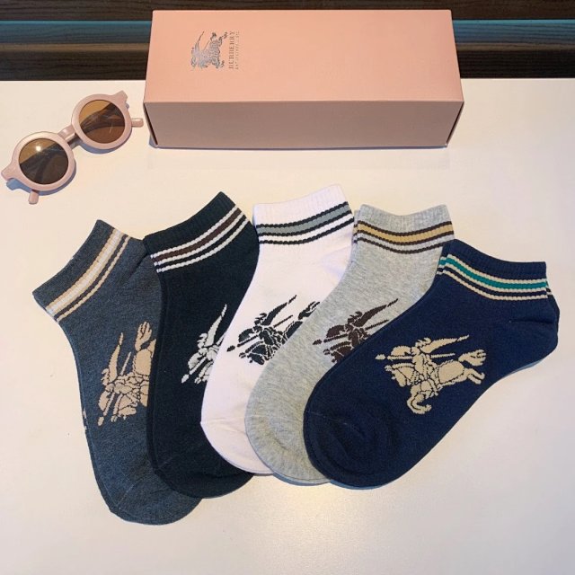 Burberry Socks: seller detail photo 1