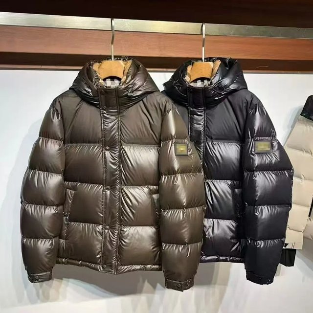 Burberry down jacket: seller detail photo 2