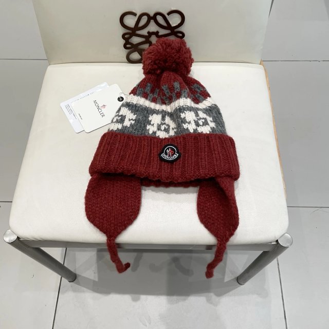 Moncler knitted hat: seller detail photo 6