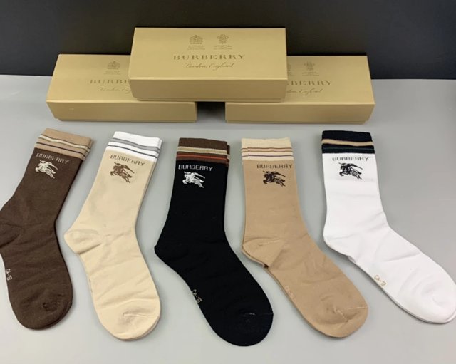 Burberry Socks: seller detail photo 8