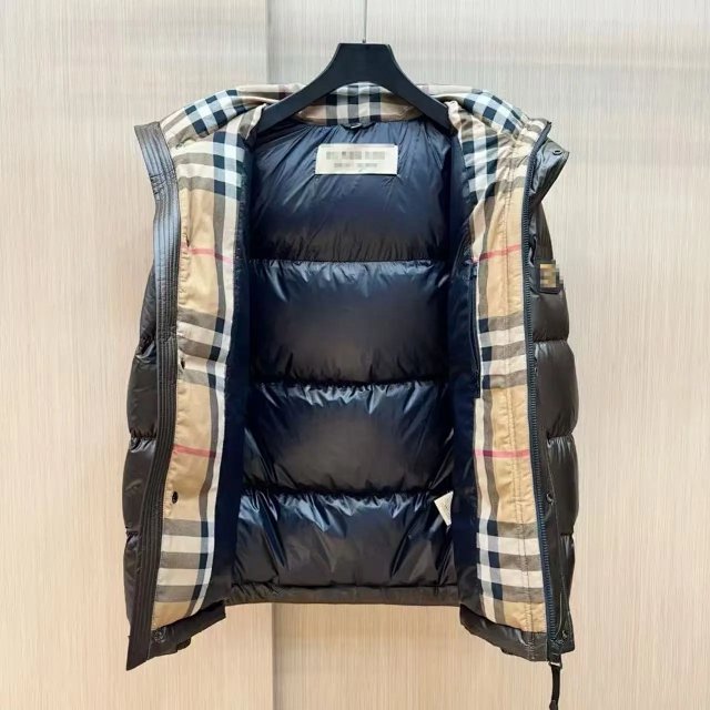 Burberry down jacket: seller detail photo 7