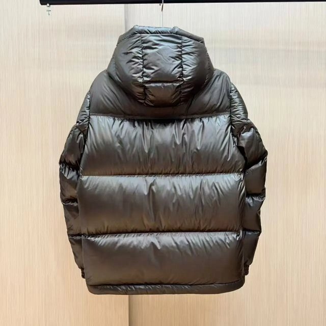 Burberry down jacket: seller detail photo 6