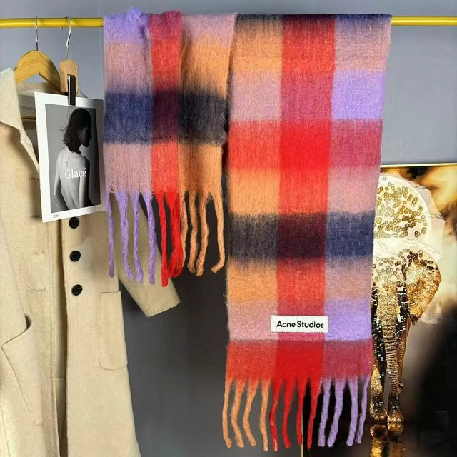 Acne Studios Scarf: seller detail photo 12