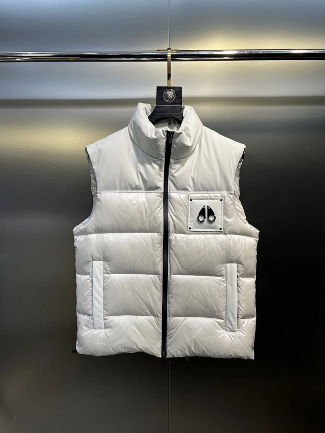 Moose Knuckles Down Jacket: seller detail photo 1
