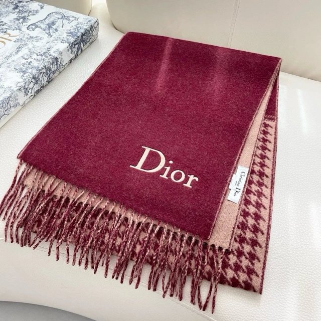 Dior scarf: seller detail photo 3