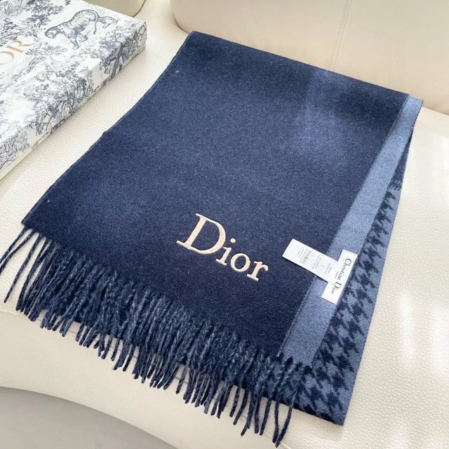 Dior scarf: seller detail photo 5