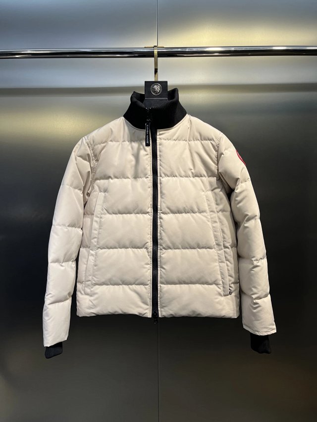 Canada Goose Down Jacket: seller detail photo 2