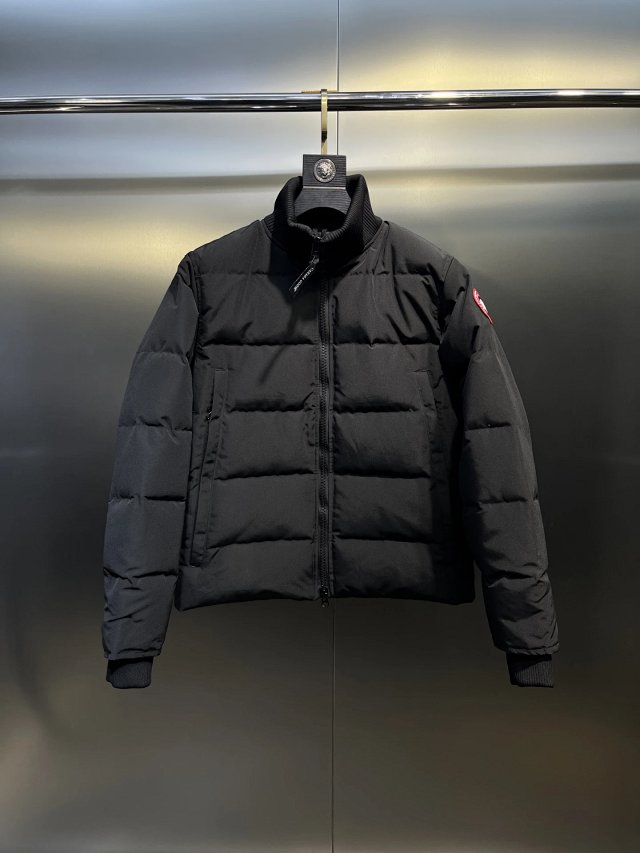 Canada Goose Down Jacket: seller detail photo 3
