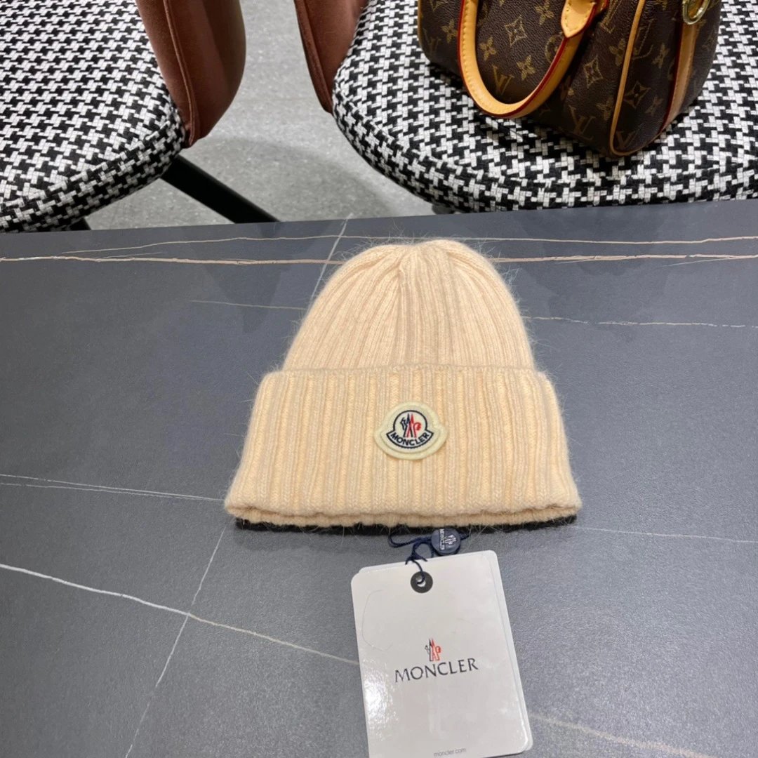 Moncler knitted hat