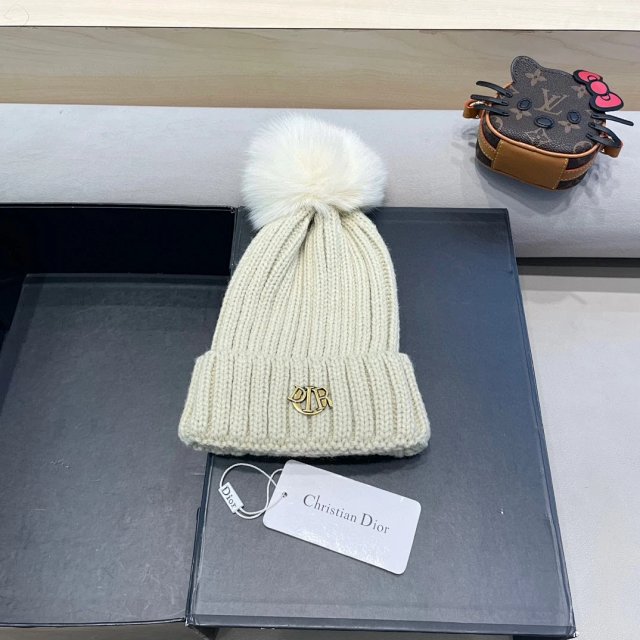Dior knitted hat: seller detail photo 4