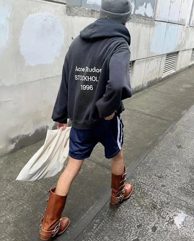 Acne Studios Hoodie: seller detail photo 3