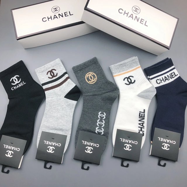 CHANEL Socks: seller detail photo 11