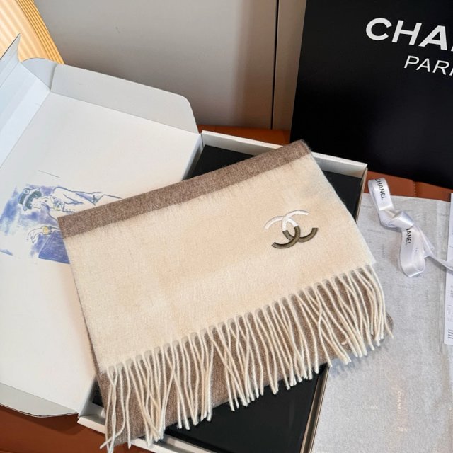 Chanel scarf: seller detail photo 7
