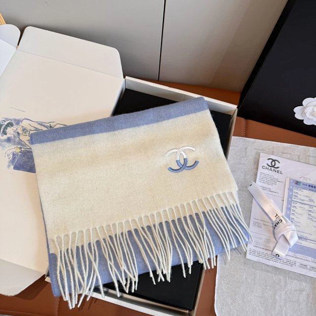 Chanel scarf: seller detail photo 6