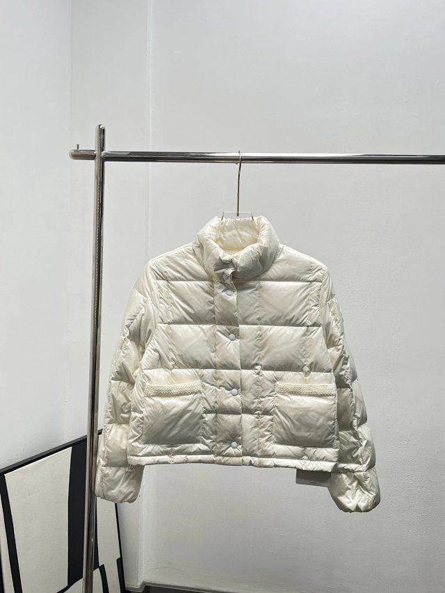 Moncler Down Jackets: seller detail photo 11