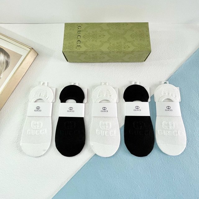 GUCCI Socks: seller detail photo 4