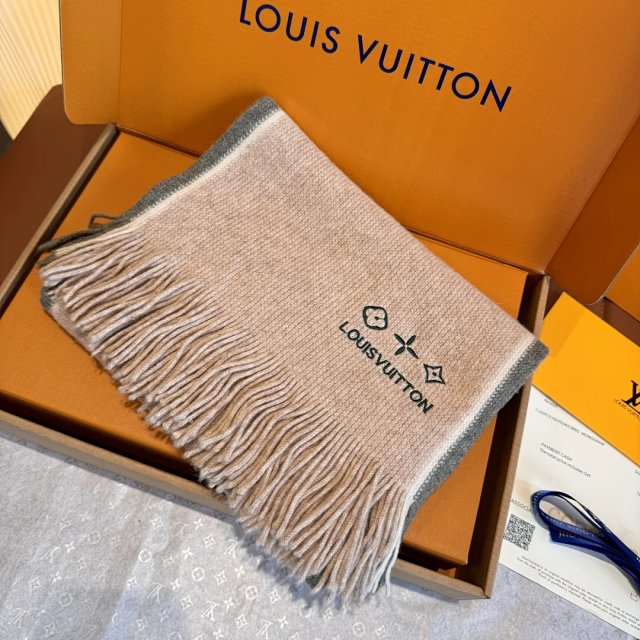 LV Louis Vuitton scarf: seller detail photo 6