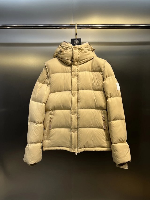 Burberry Down Jacket: seller detail photo 6