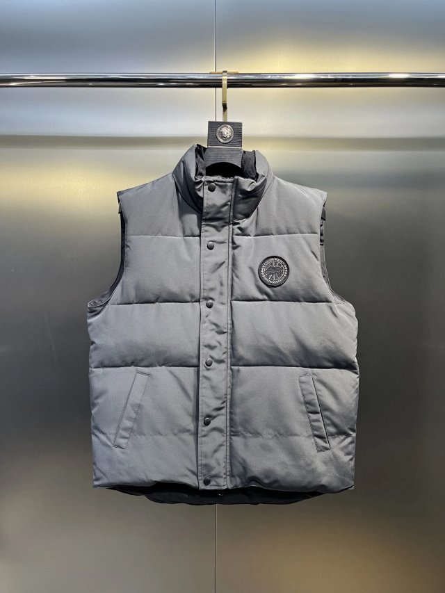 Canada Goose Down Vest: seller detail photo 1