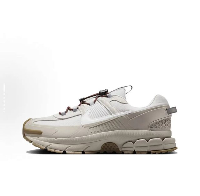 Nike AIR zoom vomero5 Roam Shoes: seller detail photo 5
