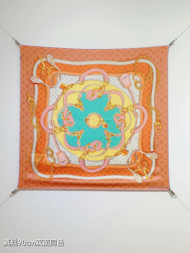 LV Louis Vuitton scarf: seller detail photo 5