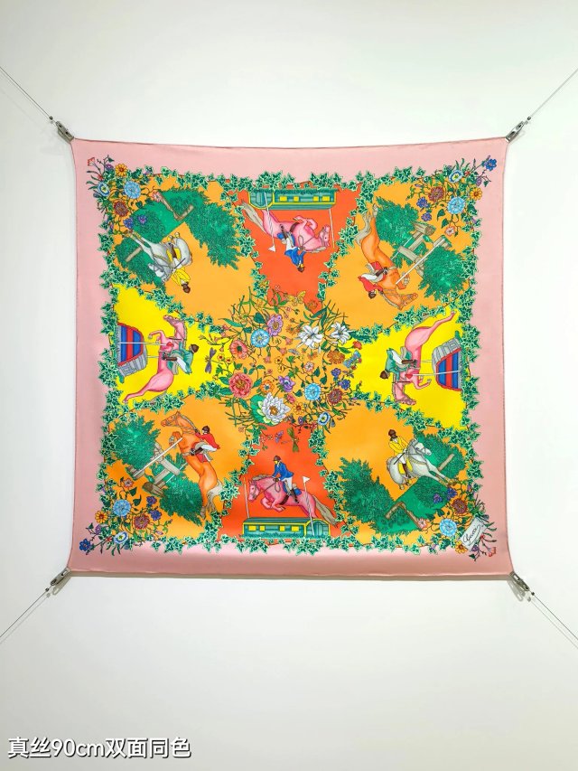 GUCCI scarf: seller detail photo 2