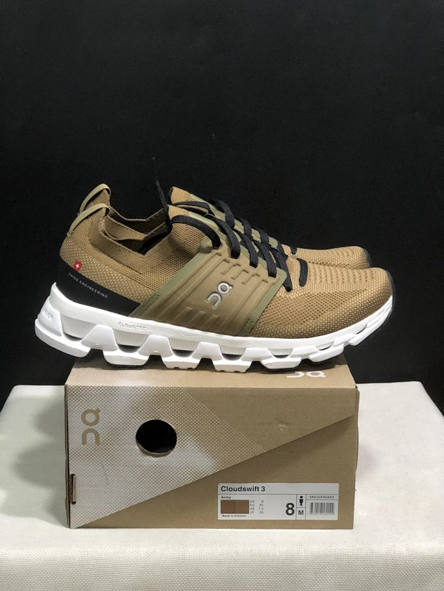 On Running Clouds Sneakers: seller detail photo 7