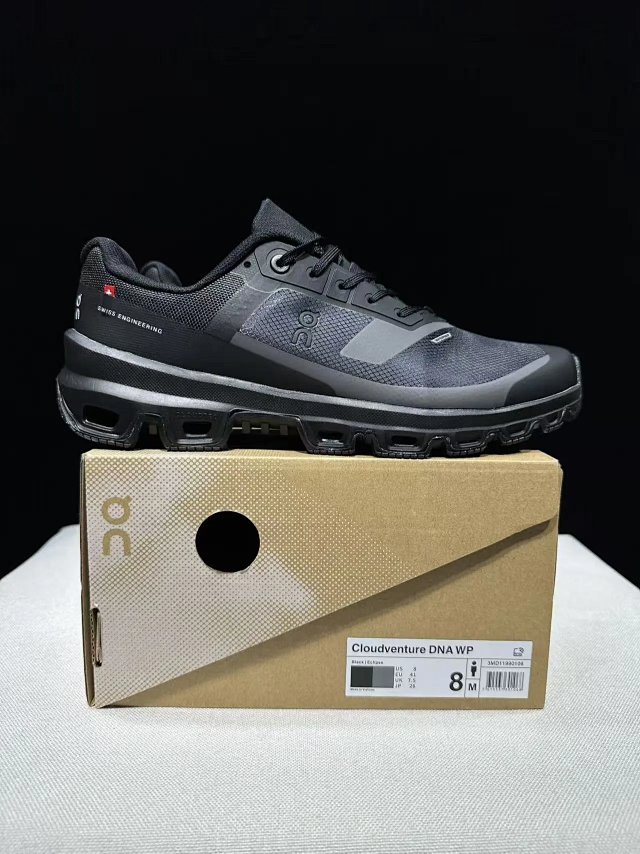 On Running Clouds Sneakers: seller detail photo 1