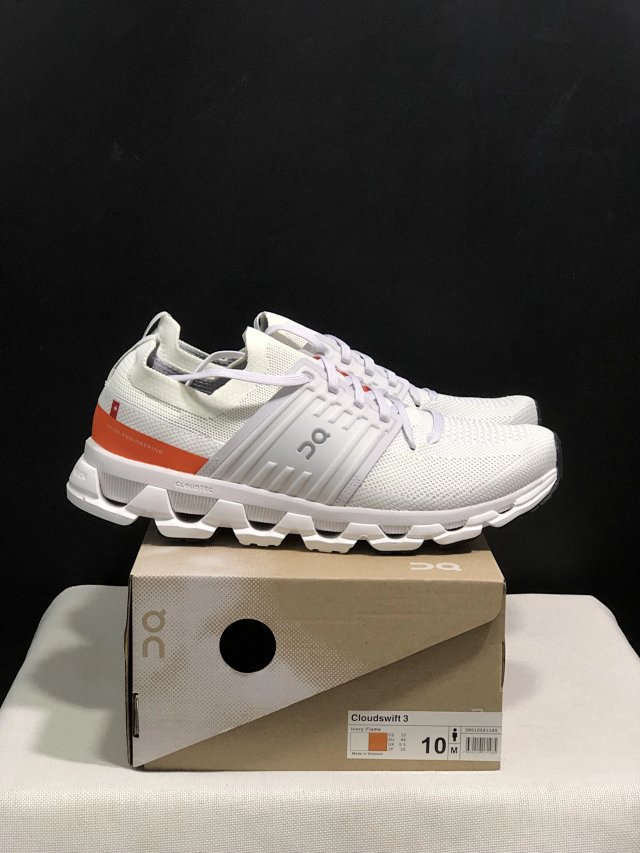 On Running Clouds Sneakers: seller detail photo 2