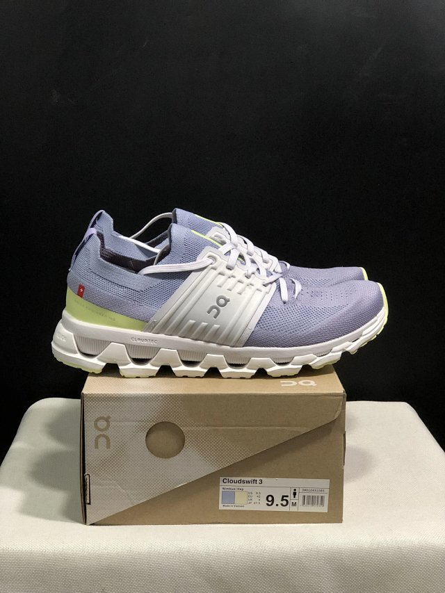 On Running Clouds Sneakers: seller detail photo 9