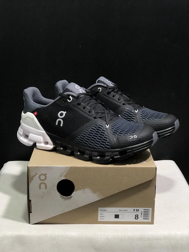 On Running Clouds Sneakers: seller detail photo 13