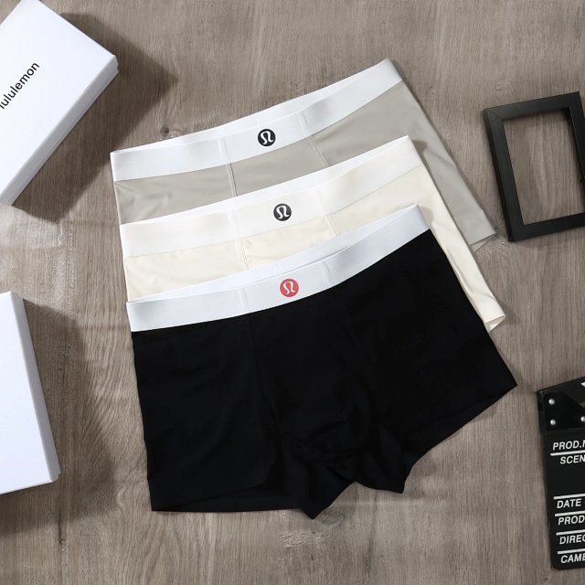 Calvin Klein Underwear: seller detail photo 2