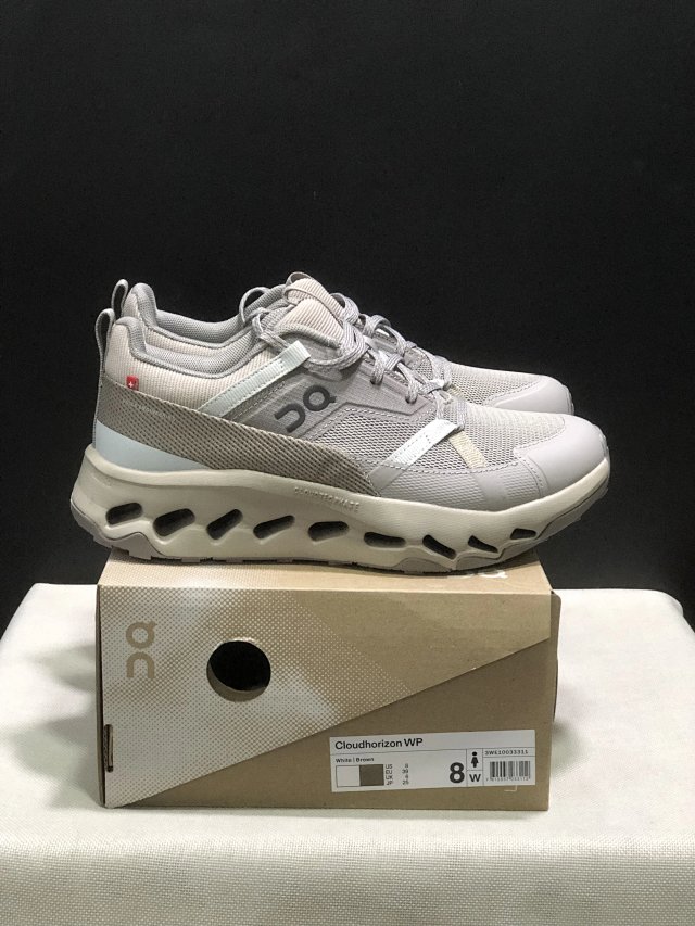 On Running Clouds Sneakers: seller detail photo 8
