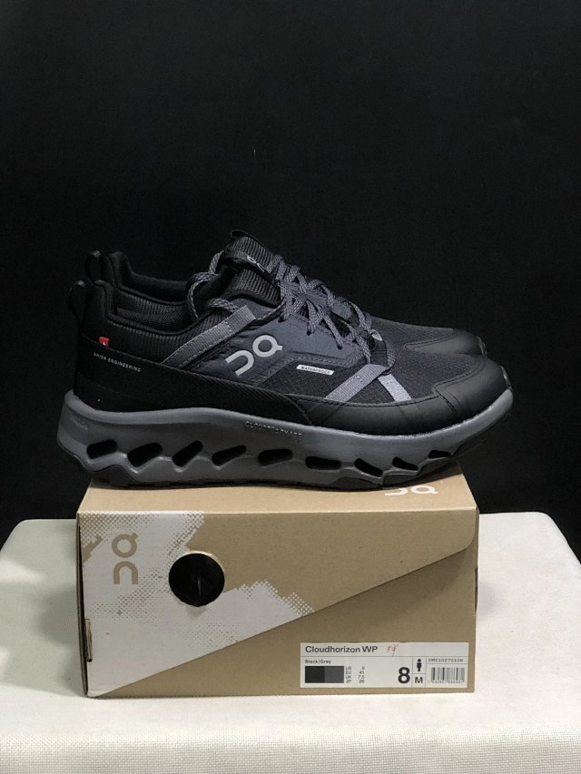 On Running Clouds Sneakers: seller detail photo 11