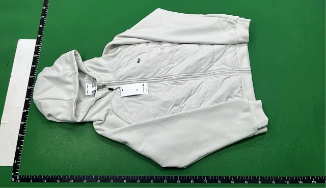 Lacoste Jackets Hooded quilted hybrid jacket product detail image 2
