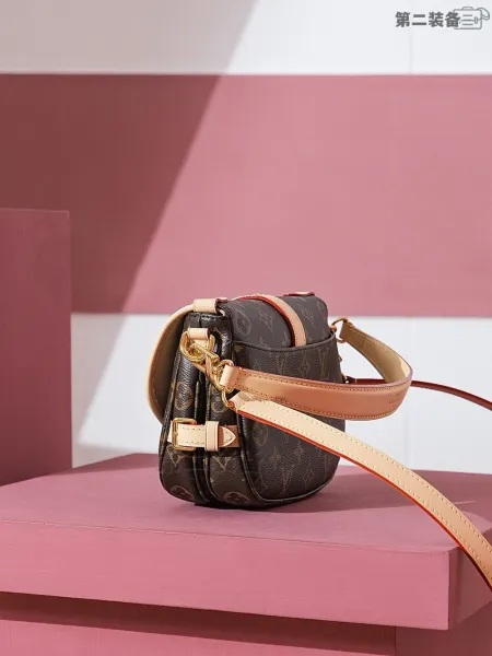 Louis Vuitton Monogram Saddle Bag Beige Crossbody Bag - 27