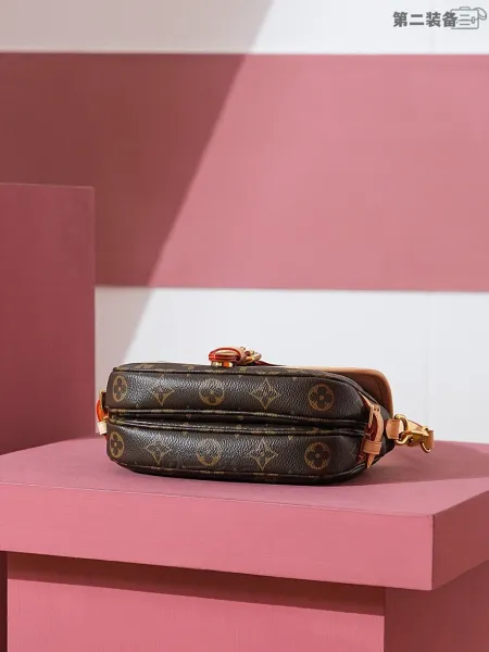 Louis Vuitton Monogram Saddle Bag Beige Crossbody Bag - 34